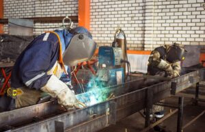 The Ultimate Guide to Landing a Welding Job in the U.S. with Visa Sponsorship