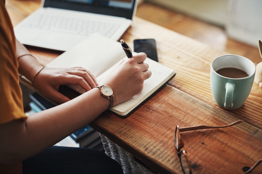 How to Build a 6-Figure Remote Career from Any Country