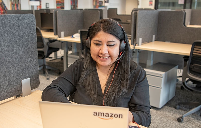 Migrate to the USA Through Amazon Job Offers. Work Remotely, Earn Over $100K, and Invest in Your Future