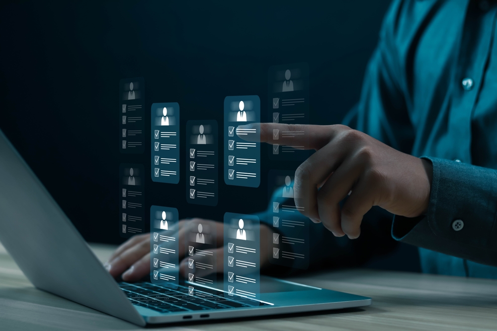 Former Recruiters Share the Biggest Red Flags in Job Applications